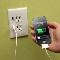 Tomada com Carregador USB
